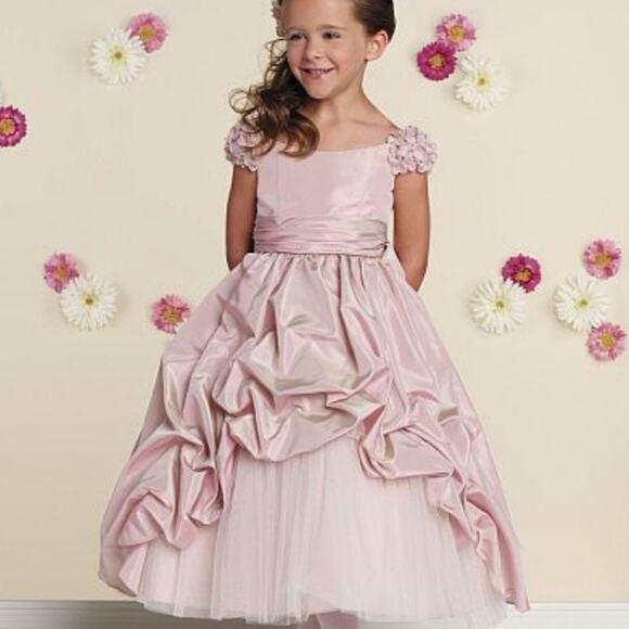 Joan Calabrese Girls formal dress in white aged 7 - Picture 1 of 12